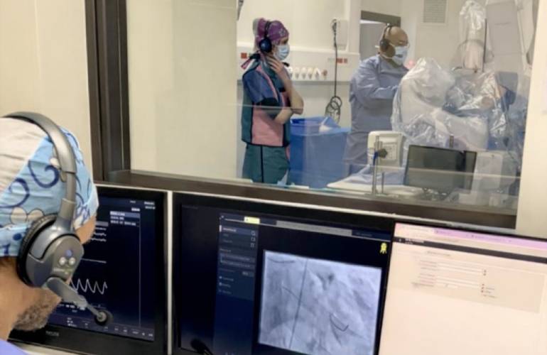 Robocath launches first-in-human study of next-gen robot for coronary artery disease