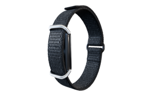 Hilo band with pod blood pressure monitor wearable product iamge
