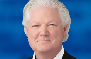 A photo of Alcon CEO David Endicott